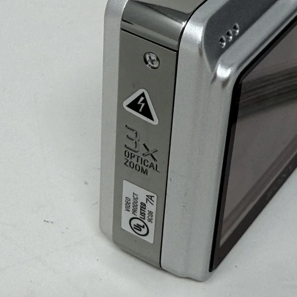 Sony Cybershot DSC-W55 7.2MP Black Digital Camera, Battery Charger, Case, 16 GB